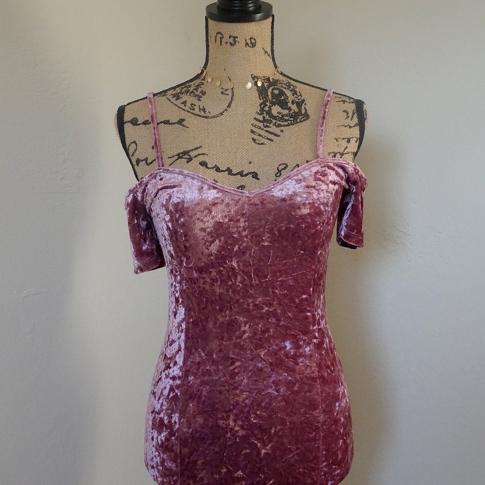 Bear Dance Mauve Pink Velour Cold Shoulder Bodycon Short Mini Party Dress Size S - Picture 3 of 8